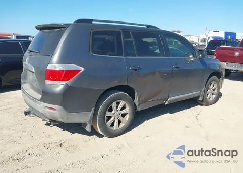 2013 Toyota Highlander Base Plus V6 from USA, damaged, VIN 5TDZK3EH3DS125823